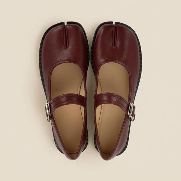 Mary Jane Tabi Celia · Rojo