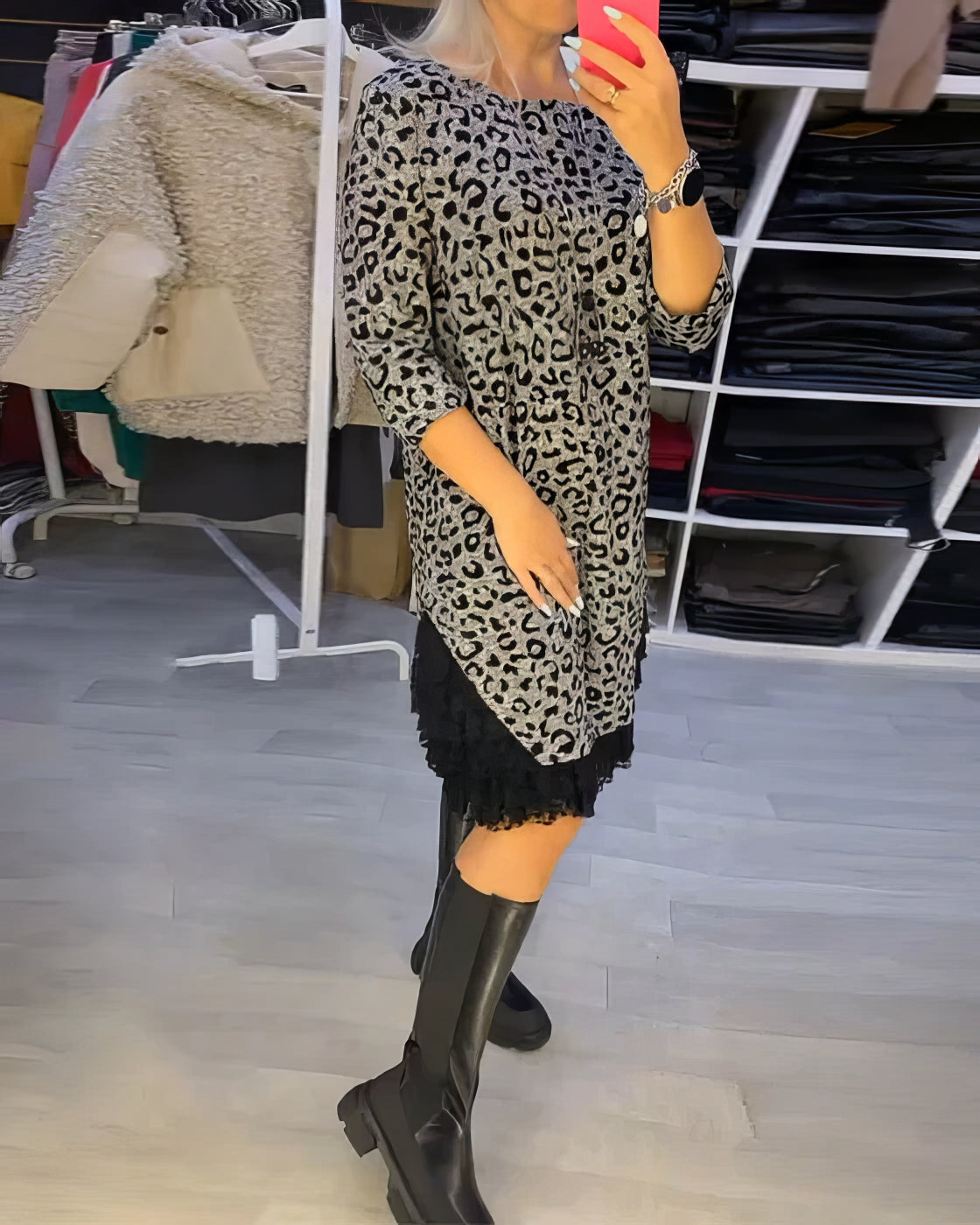 Vestido adelgazante con estampado de leopardo